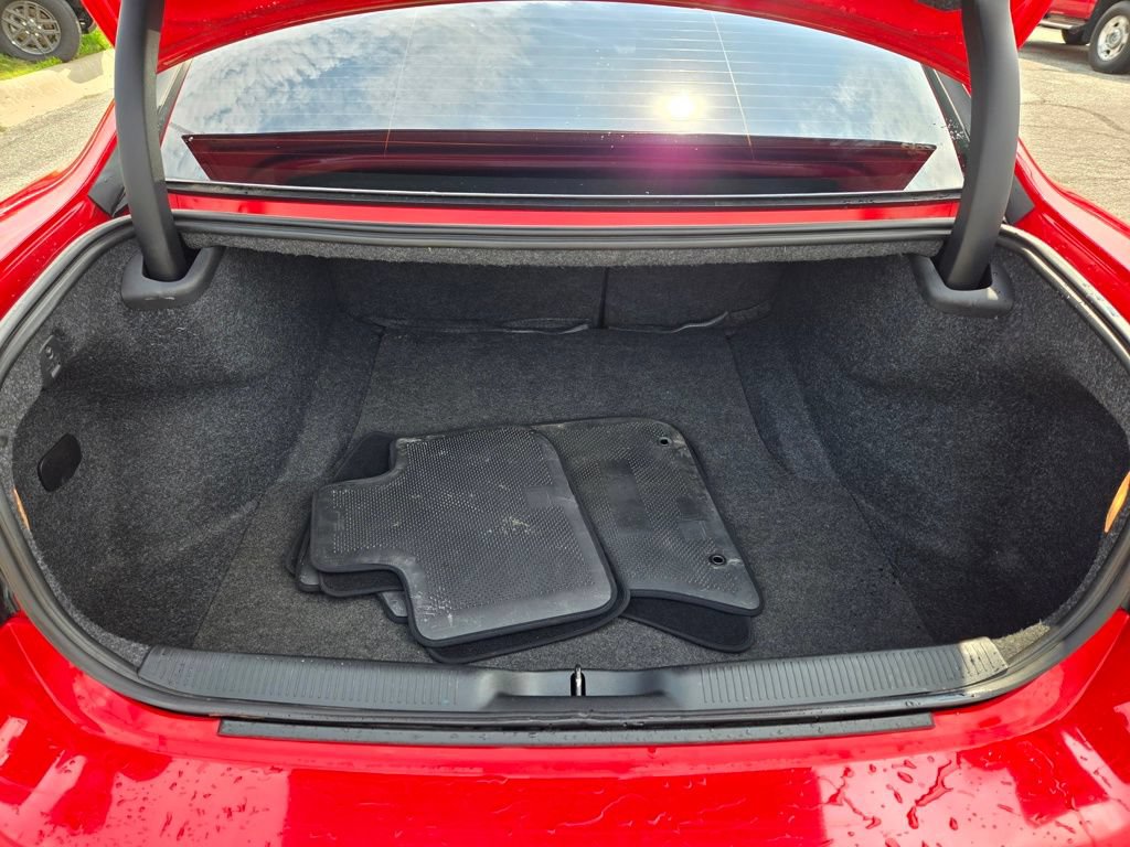Used 2019 Dodge Charger R/T w/ Plus Group RWD image 33