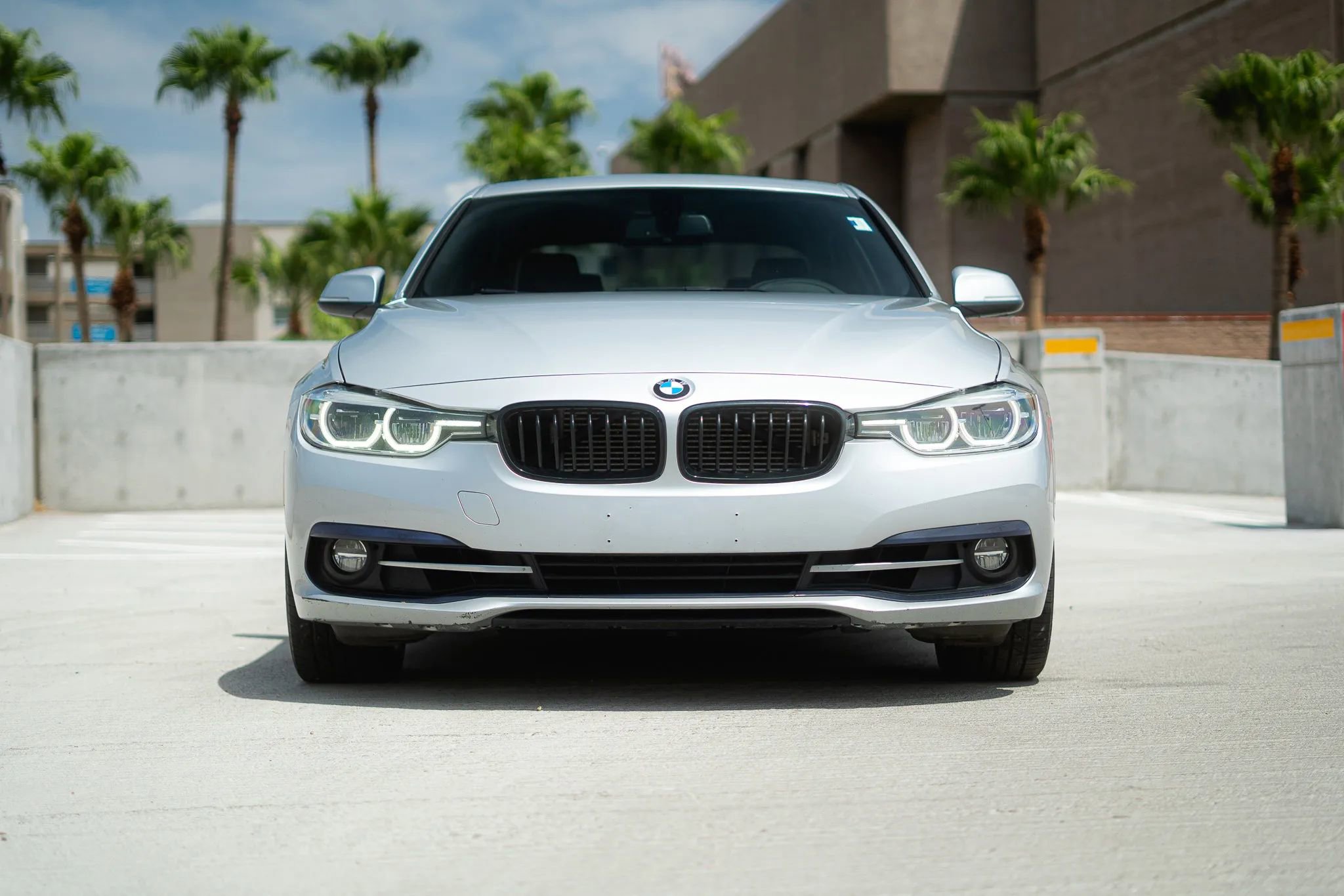 Used 2018 BMW 330e 330e iPerformance Sedan 4D image 12