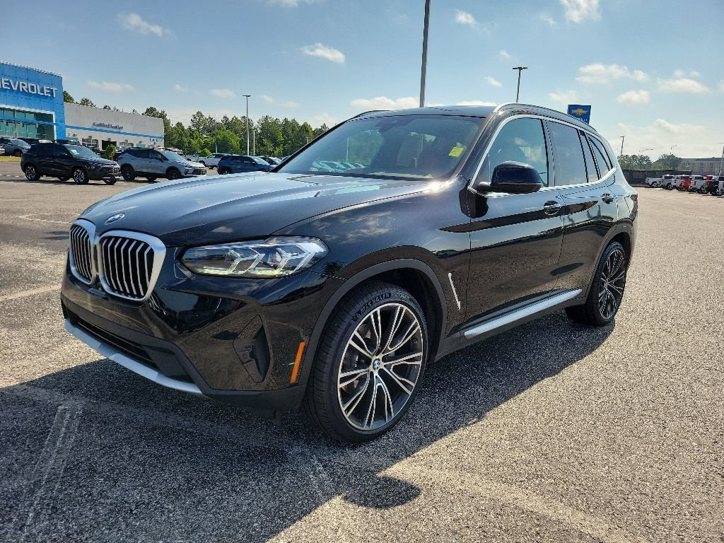 Used 2023 BMW X3 xDrive30i w/ Premium Package AWD/4WD image 1