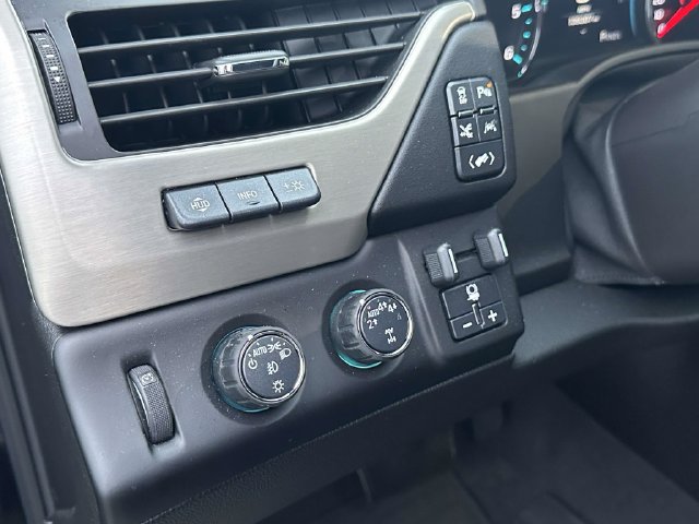 Used 2020 GMC Yukon Denali w/ Denali Ultimate Package AWD/4WD image 25