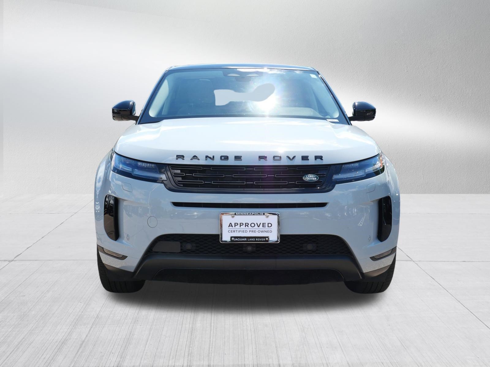 Used 2024 Land Rover Range Rover Evoque S AWD/4WD image 8