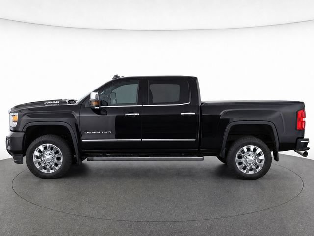 Used 2019 GMC Sierra 2500 Denali w/ Duramax Plus Package AWD/4WD image 6
