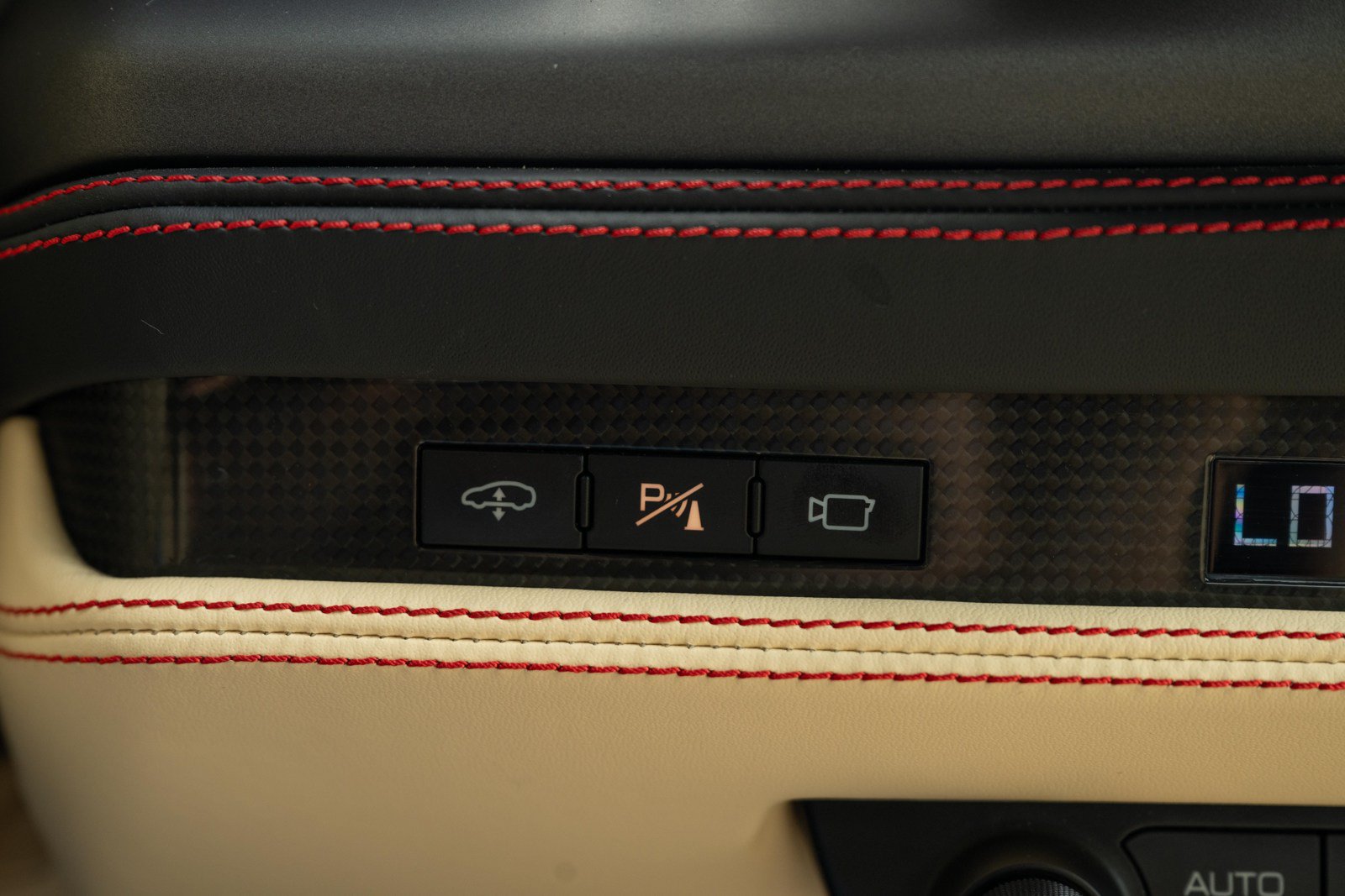 Used 2023 Ferrari F8 Tributo RWD image 43