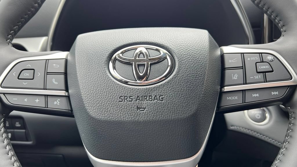 New 2026 Toyota Highlander Platinum AWD/4WD image 31