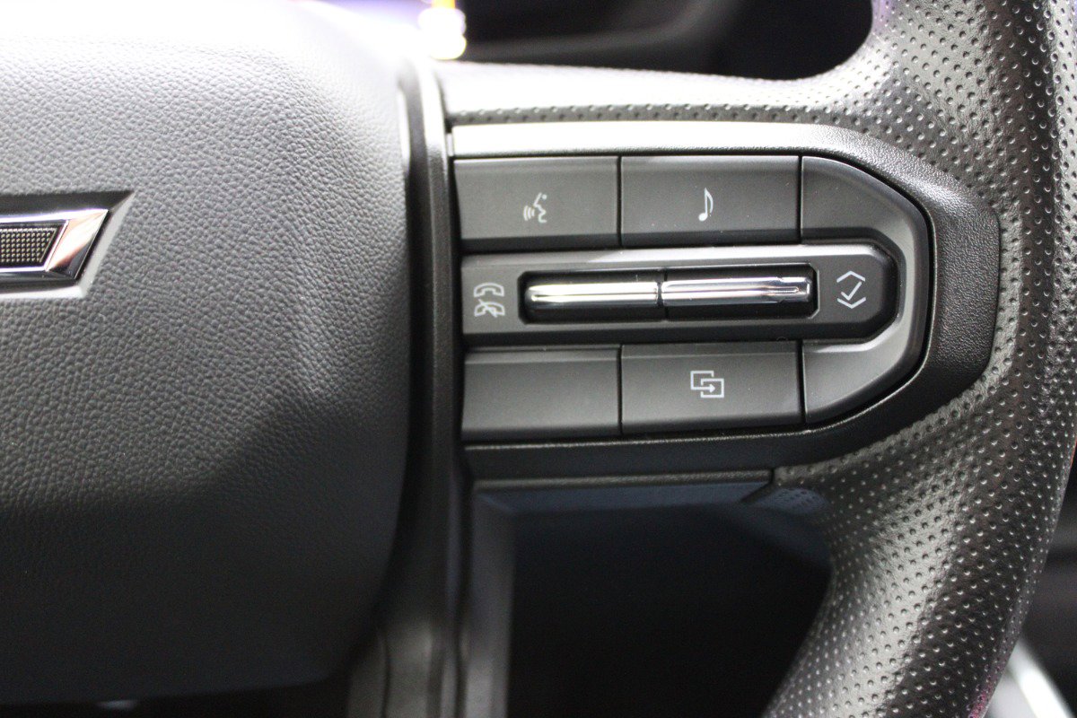 Used 2023 Chevrolet Colorado Trail Boss AWD/4WD image 20