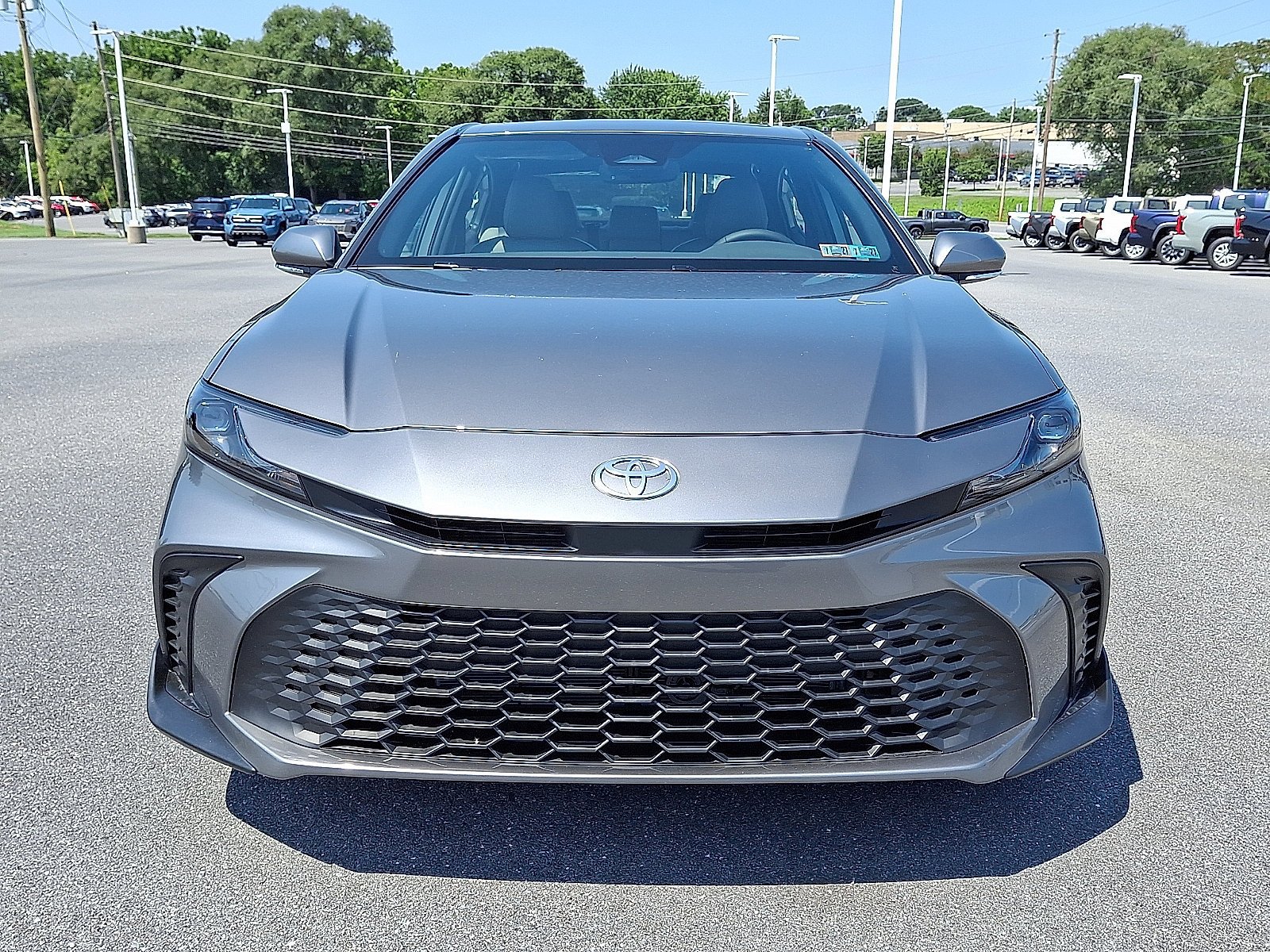 New 2026 Toyota Camry SE w/ Convenience Package FWD image 2