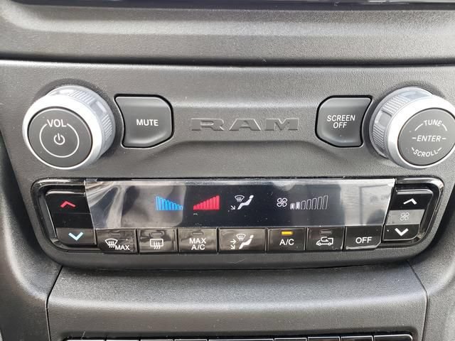 Used 2025 RAM ProMaster 2500 w/ Convenience Group FWD image 24