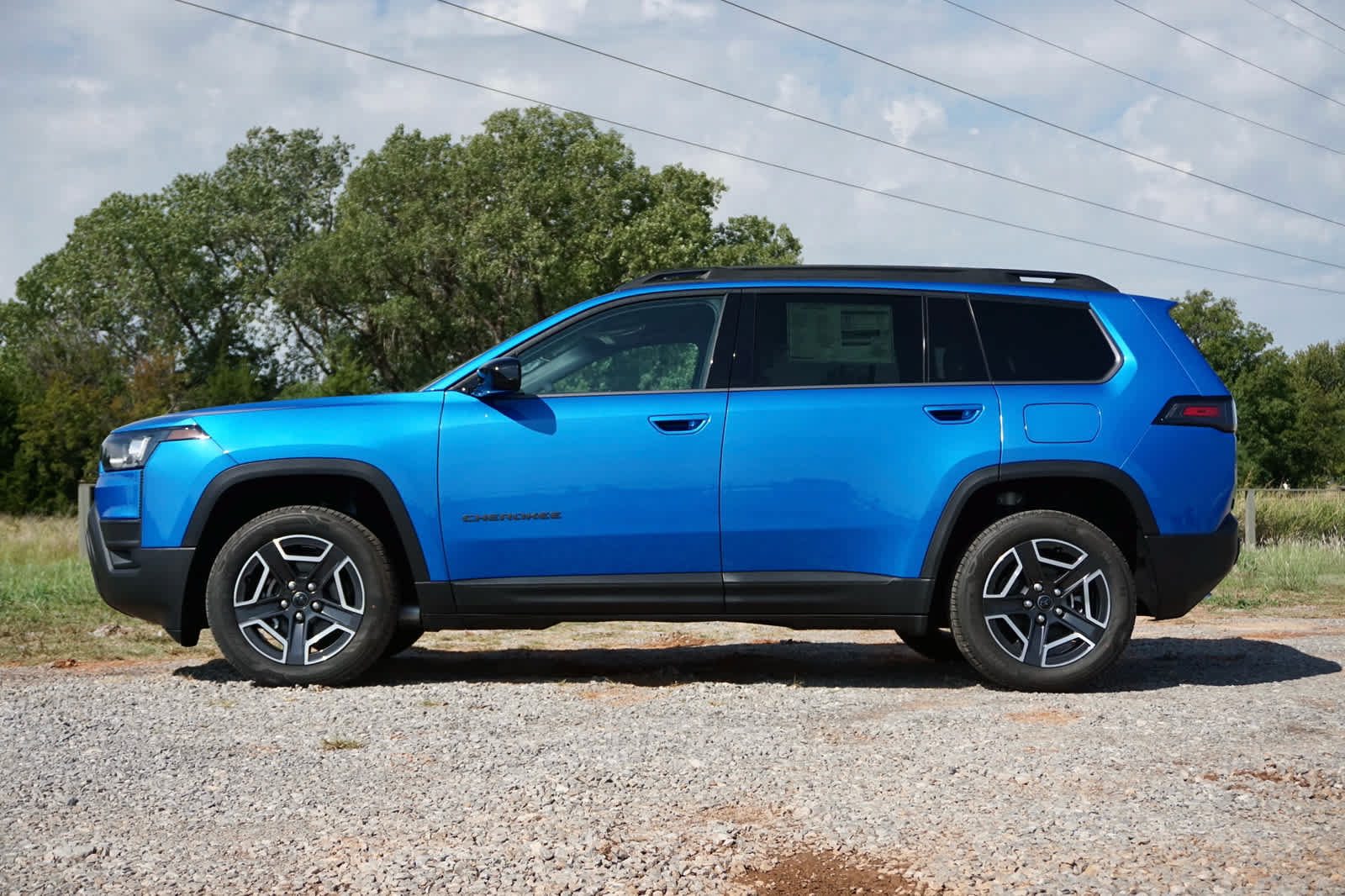 New 2026 Jeep Cherokee Laredo AWD/4WD image 3