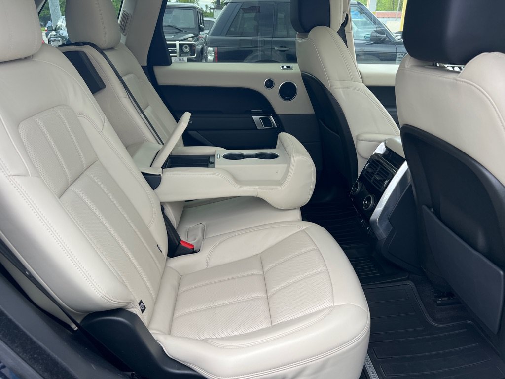 Used 2019 Land Rover Range Rover Sport HSE AWD/4WD image 27