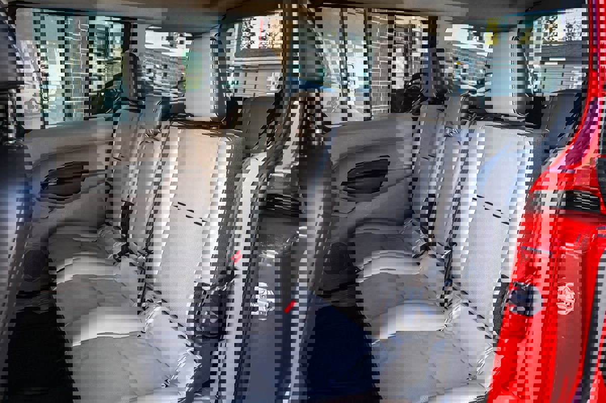Used 2014 Ford Transit Connect Titanium image 13