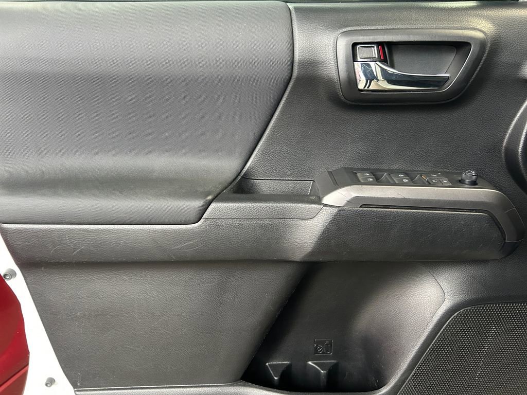 Used 2021 Toyota Tacoma TRD Off-Road w/ Technology Package image 22