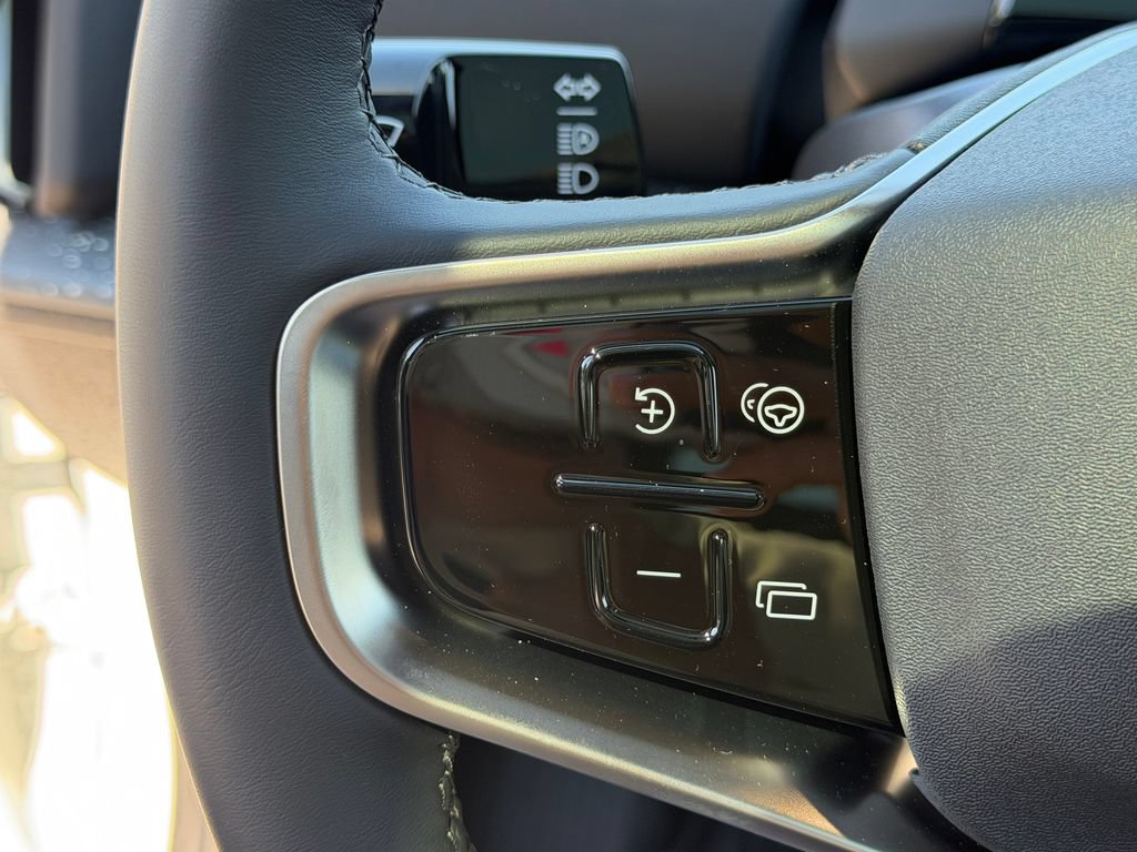 New 2026 Volvo EX30 Ultra w/ Protection Package Premier AWD/4WD image 19
