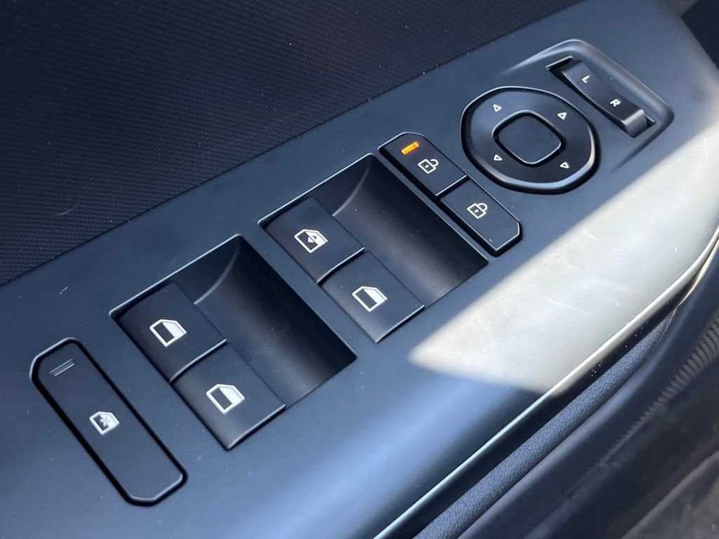 New 2026 Kia K4 LXS image 18