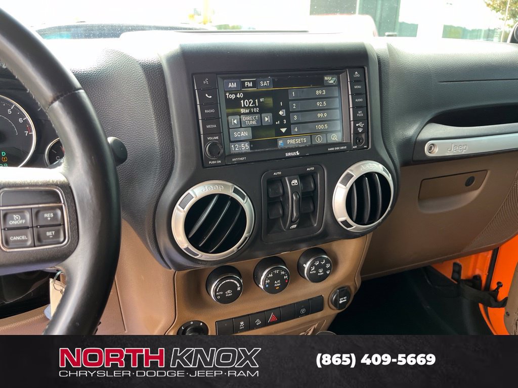 Used 2013 Jeep Wrangler Unlimited Rubicon w/ Connectivity Group AWD/4WD image 10