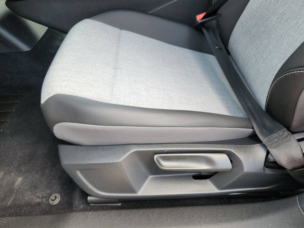 Certified 2025 Volkswagen ID.4 Pro AWD/4WD image 22