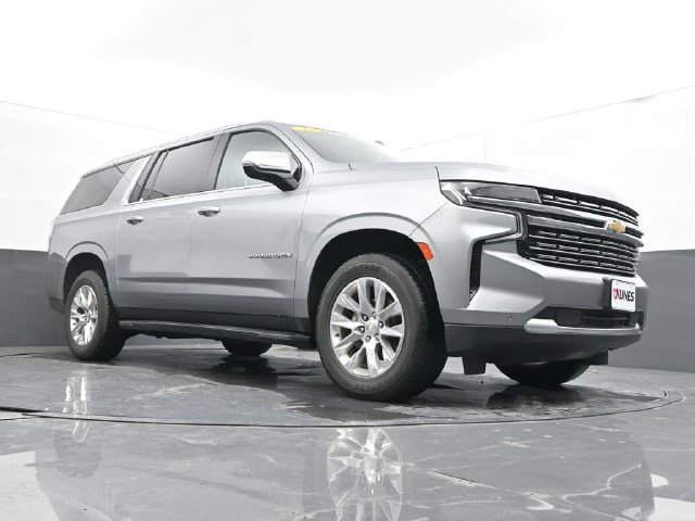 Used 2023 Chevrolet Suburban Premier AWD/4WD image 50