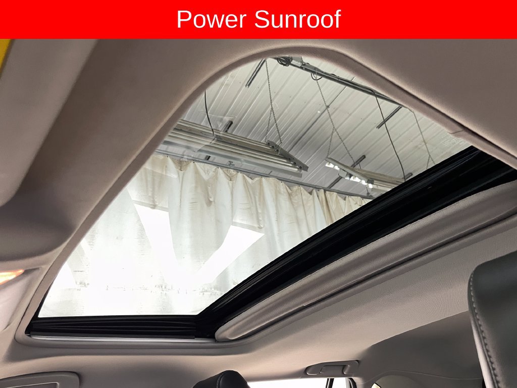 Used 2019 Toyota RAV4 Limited w/ Carpet Mat Package AWD/4WD image 4