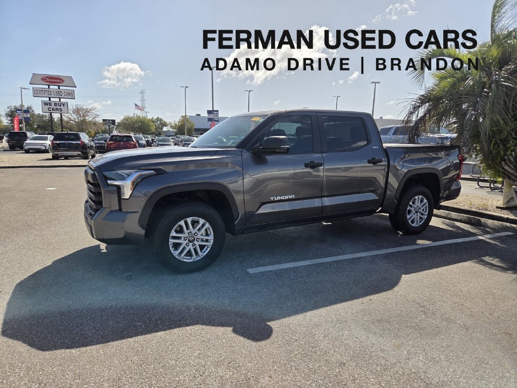 Used 2025 Toyota Tundra SR5 AWD/4WD image 1