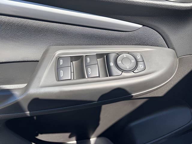 Used 2022 Chevrolet Bolt EUV LT w/ Comfort Package FWD image 11