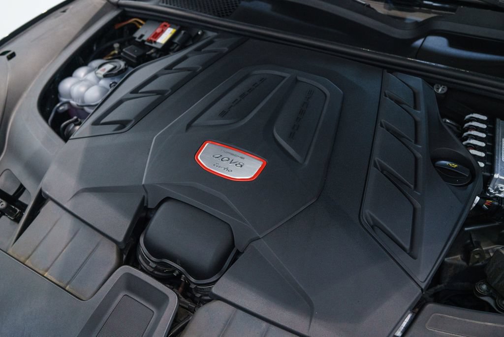 Used 2020 Porsche Cayenne Turbo AWD/4WD image 52