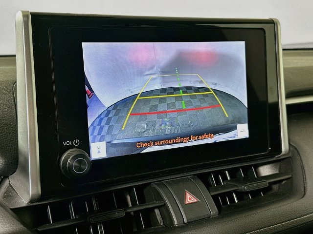 Used 2025 Toyota RAV4 XLE FWD image 18