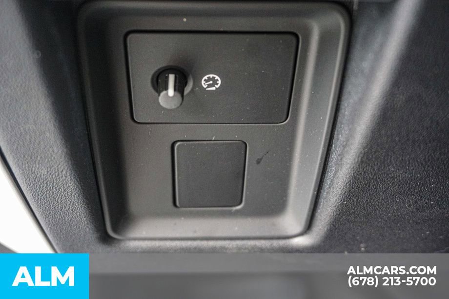 Used 2023 Land Rover Defender 130 SE AWD/4WD image 49