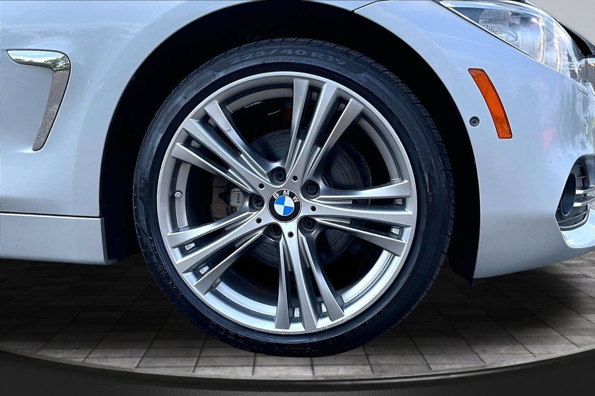 Used 2016 BMW 428i xDrive Convertible AWD/4WD image 33