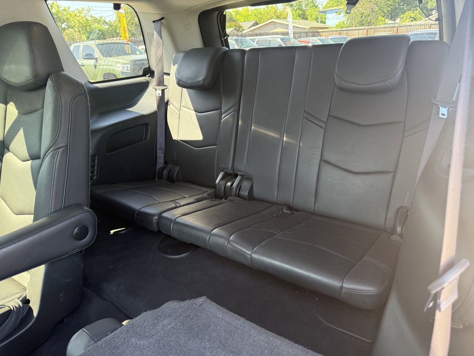 Used 2016 Cadillac Escalade Luxury RWD image 13