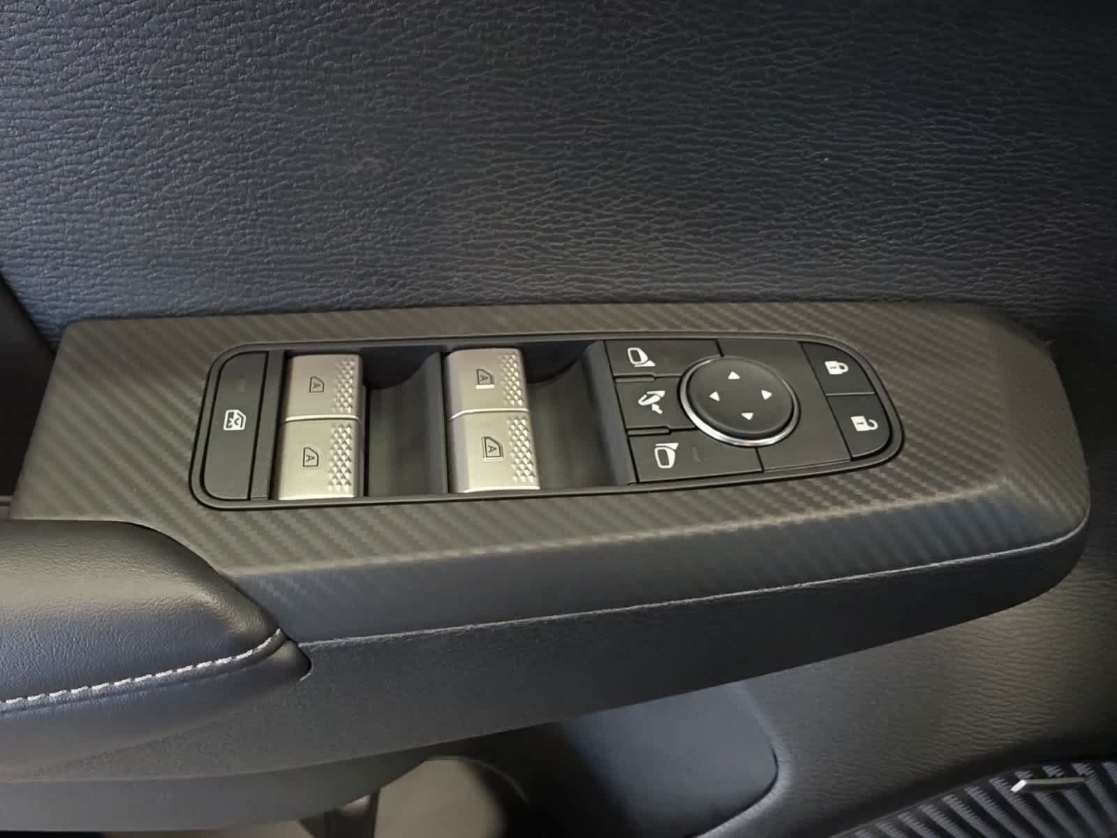Used 2026 Mitsubishi Outlander SE FWD image 18