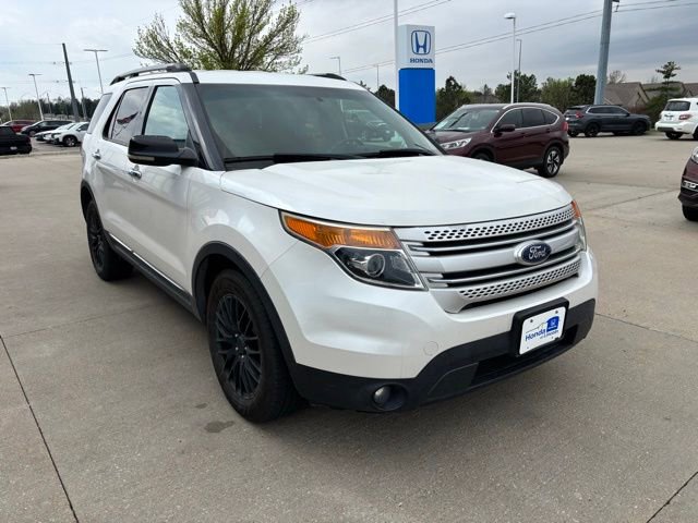 Used 2012 Ford Explorer XLT w/ Class III Trailer Tow Pkg image 3
