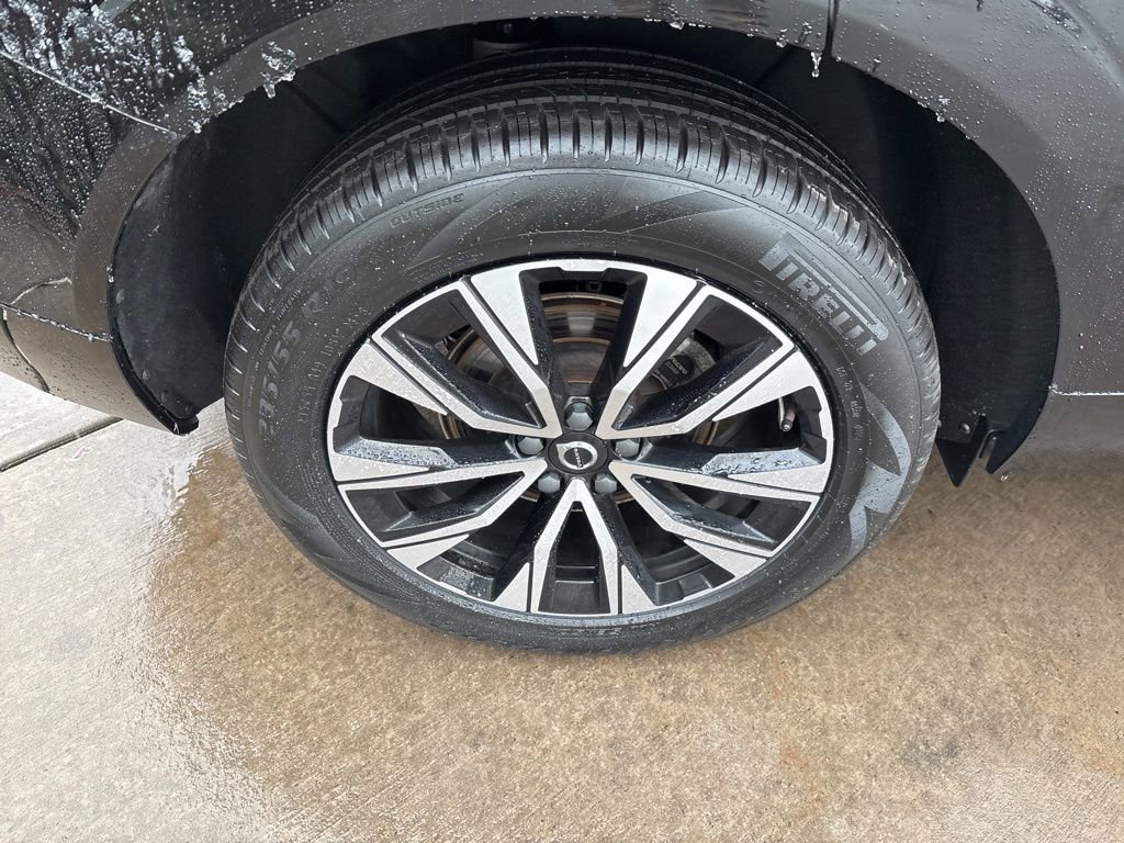 Certified 2023 Volvo XC60 B5 Core w/ Climate Package AWD/4WD image 15