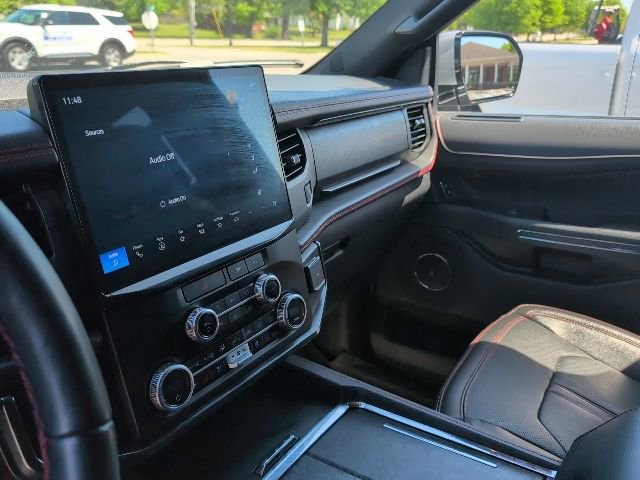 Used 2023 Ford Expedition Limited AWD/4WD image 6