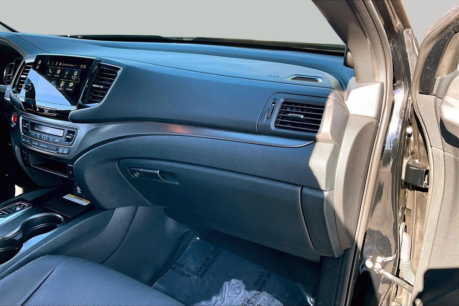 Used 2023 Honda Passport EX-L image 19