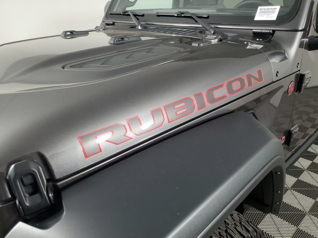 Used 2025 Jeep Wrangler Unlimited Rubicon w/ Convenience Group AWD/4WD image 11