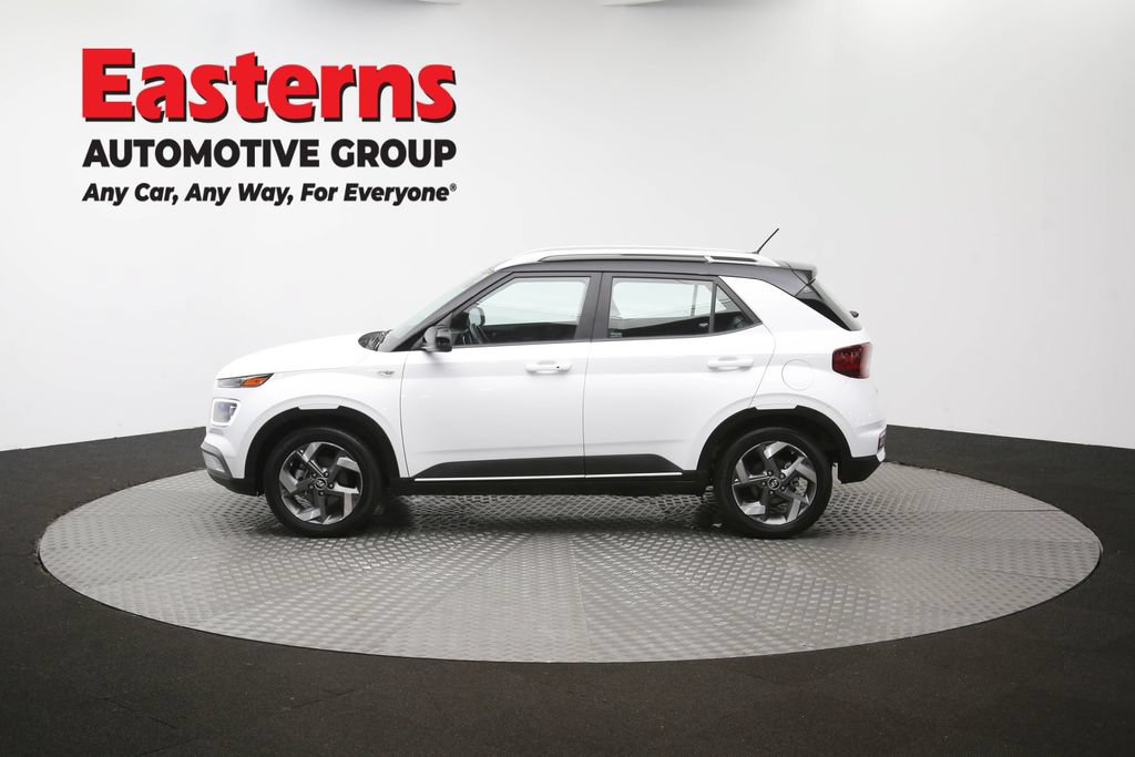 Used 2025 Hyundai Venue Limited FWD image 59