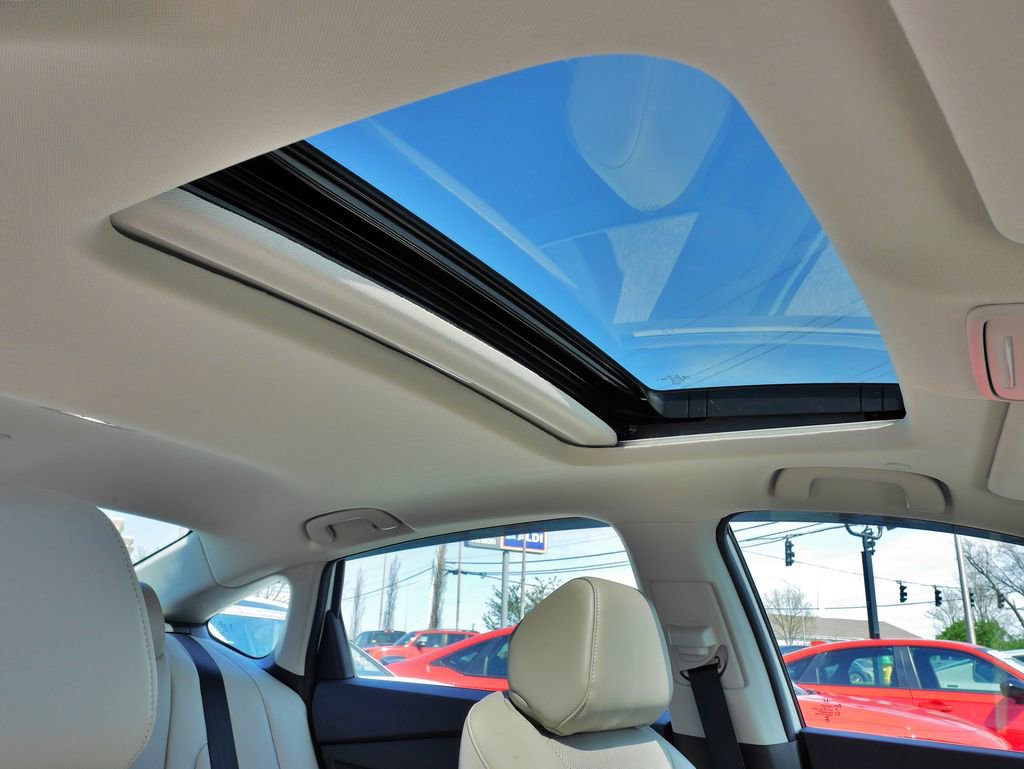 Used 2025 Honda Accord Touring image 15