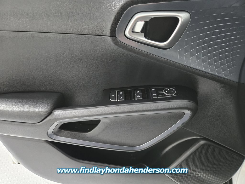 Used 2023 Kia Soul EX FWD image 24