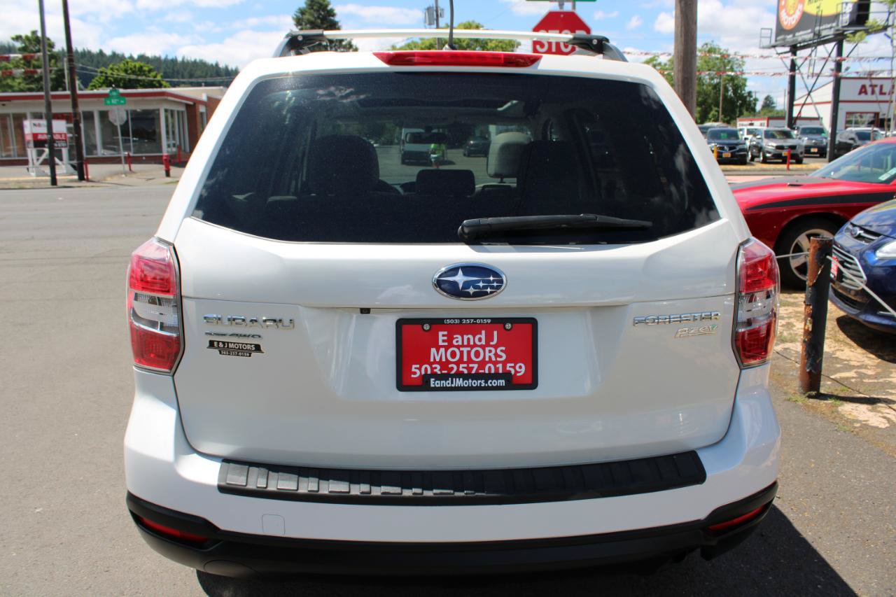Used 2015 Subaru Forester 2.5i Premium w/ All-Weather Package AWD/4WD image 16