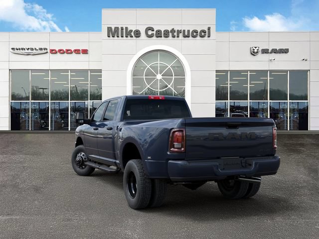 New 2026 RAM 3500 Big Horn AWD/4WD image 4
