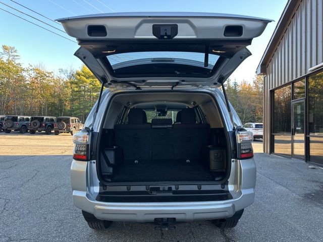 Used 2024 Toyota 4Runner TRD Off-Road image 7