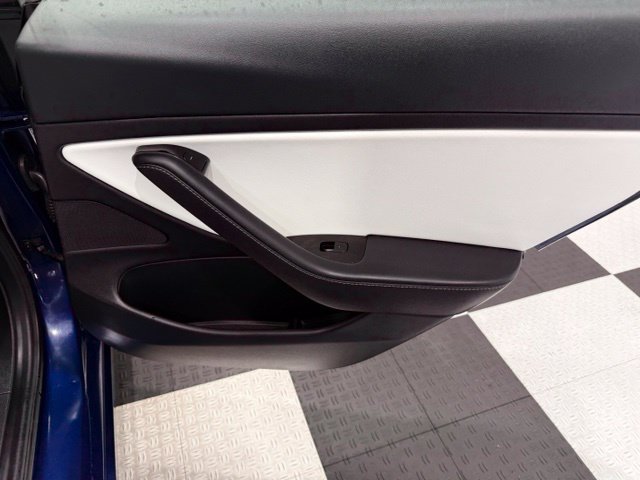 Used 2018 Tesla Model 3 Long Range AWD/4WD image 24
