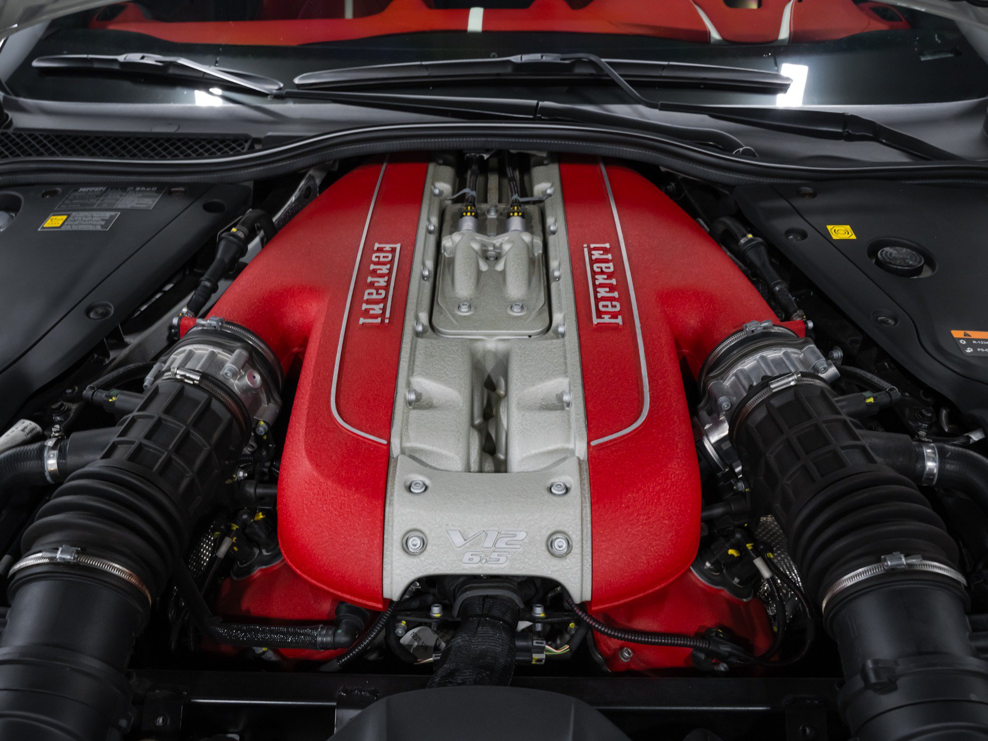 Used 2023 Ferrari 812 GTS RWD image 87