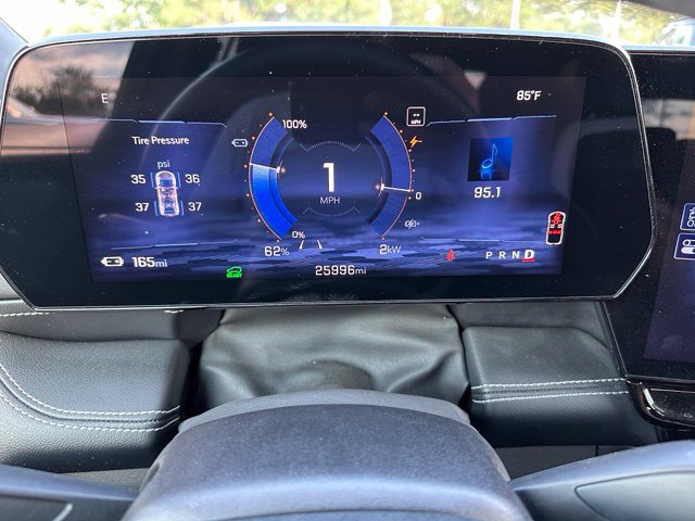 Used 2024 Chevrolet Blazer EV LT AWD/4WD image 28