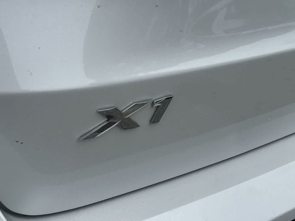 Used 2025 BMW X1 xDrive28i AWD/4WD image 11