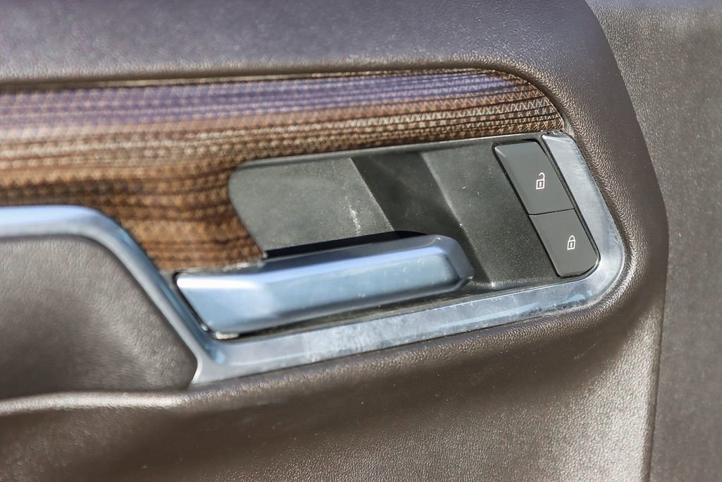 Used 2022 Chevrolet Silverado 1500 LT image 41