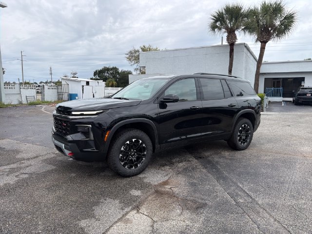 New 2027 Chevrolet Traverse Z71 w/ Enhanced Driving Package AWD/4WD image 2