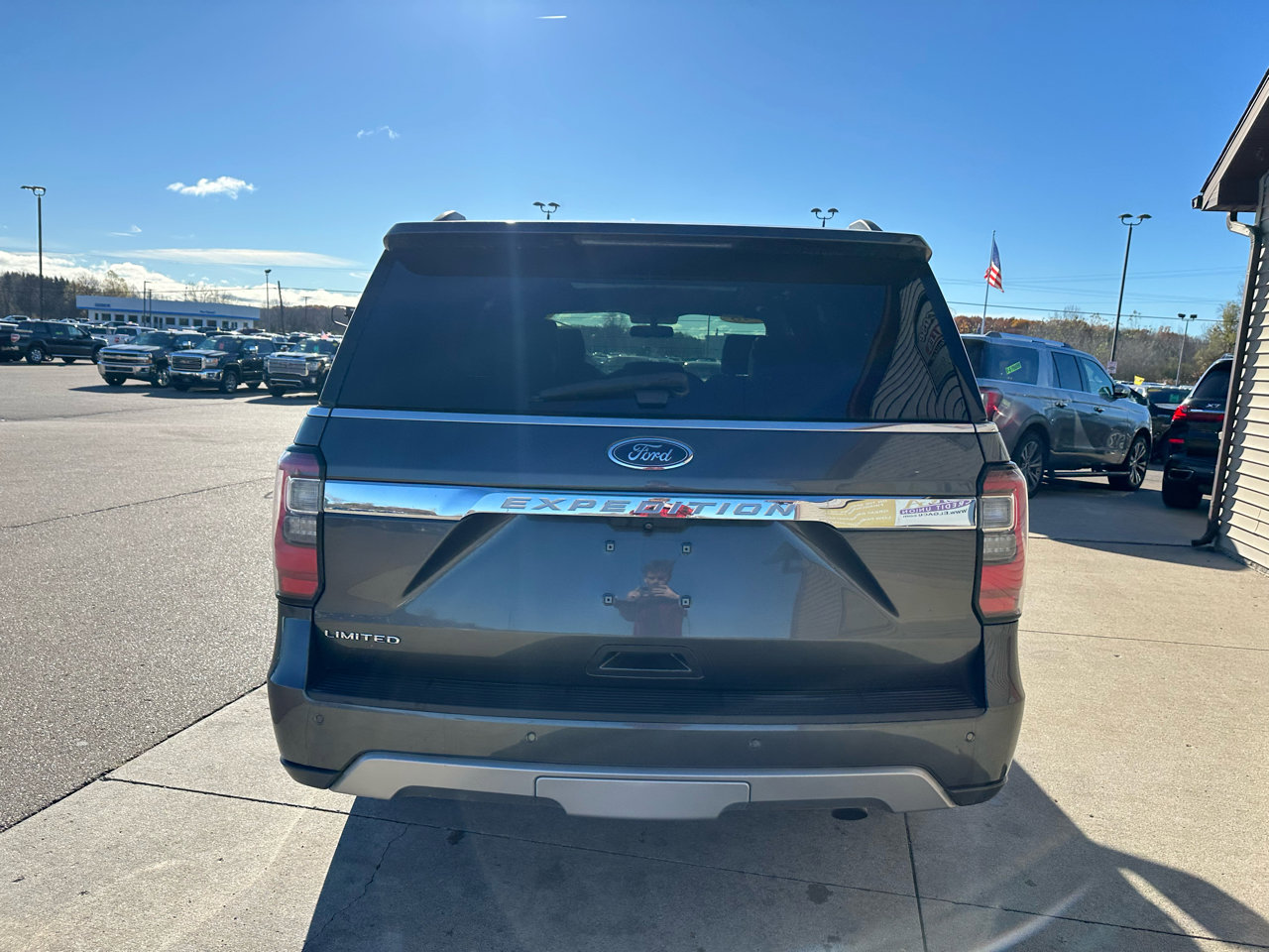 Used 2018 Ford Expedition Limited image 7