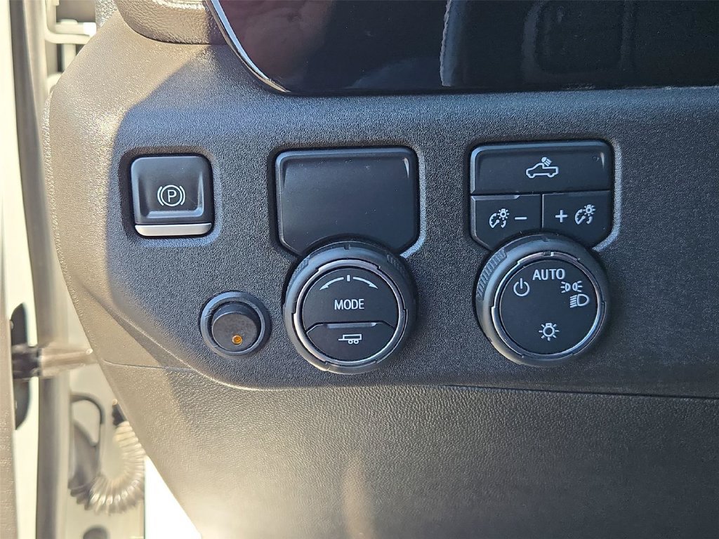 Certified 2022 Chevrolet Silverado 1500 LT w/ All Star Edition Plus RWD image 10