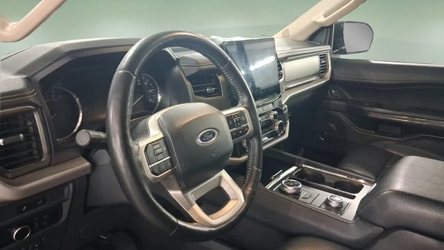 Used 2024 Ford Expedition XLT AWD/4WD image 29