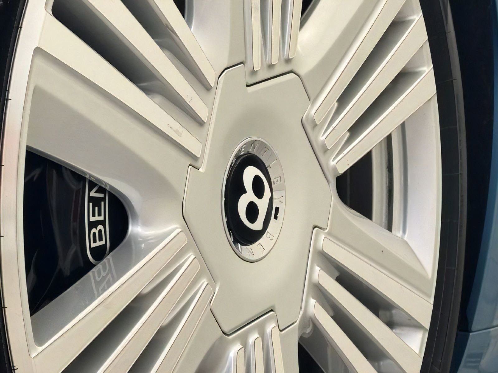 New 2026 Bentley Continental GTC AWD/4WD image 49